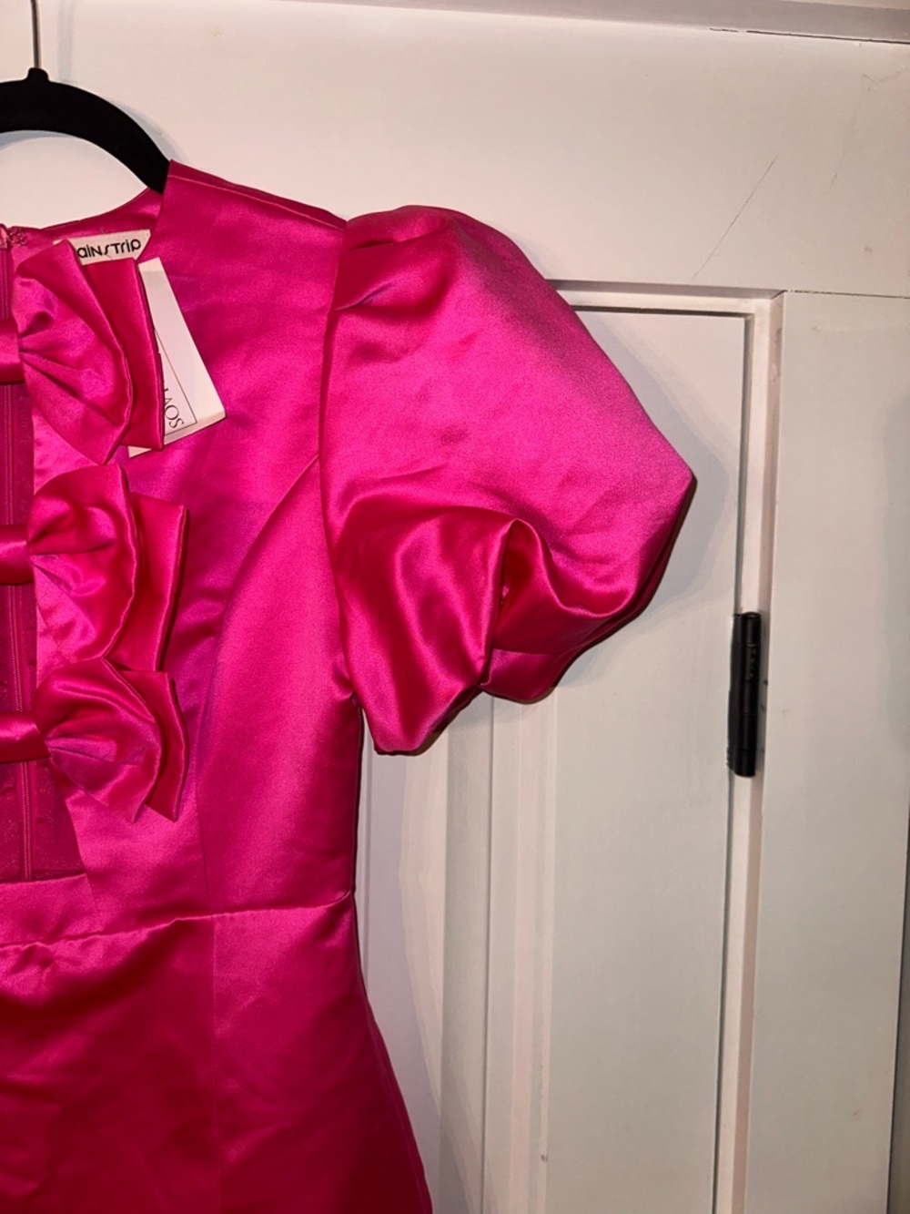 NWT Main Strip Size Medium Womens Hot Pink Puff Sleeve Bow-Accent Mini Dress - Picture 5 of 11